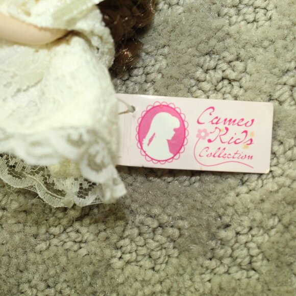 Vtg Cameo Kids Collection Miniature 2.75" Articulated Ceramic "Sydney" Doll - Picture 4 of 7